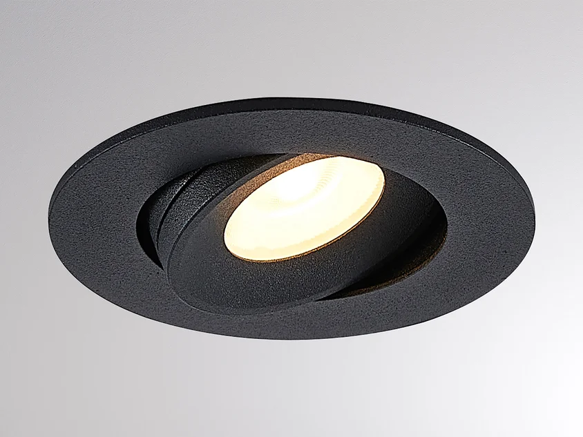 AGON von Molto Luce