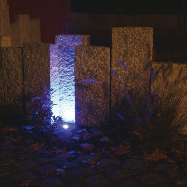 brilliance-mini ไฟดาวน์ไลท์ LED แบบฝังฝ้า ทรงสี่เหลี่ยมจัตุรัส der Firma dot-spot