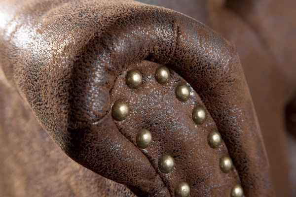 Ohrensessel CHESTERFIELD Antiklook braun der Firma Casa Élite