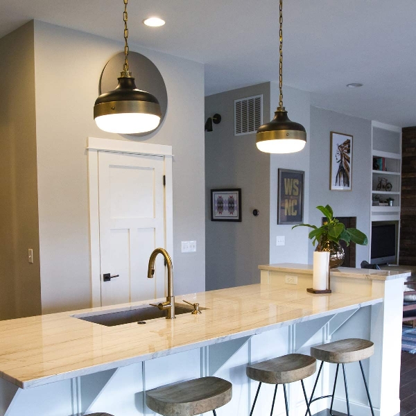 โคมไฟแขวน Cadence der Firma Elstead